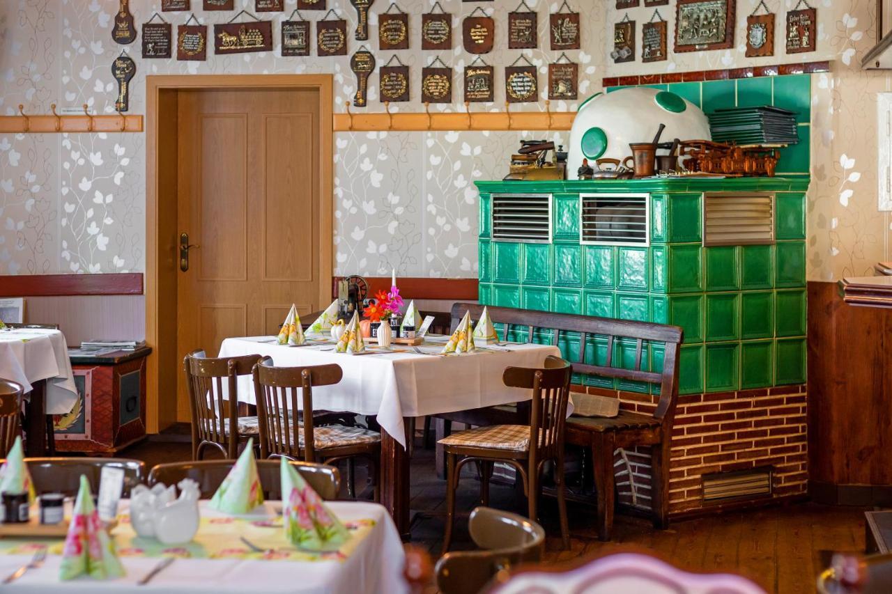 Gasthaus Stuckatz Dollenchen Екстер'єр фото